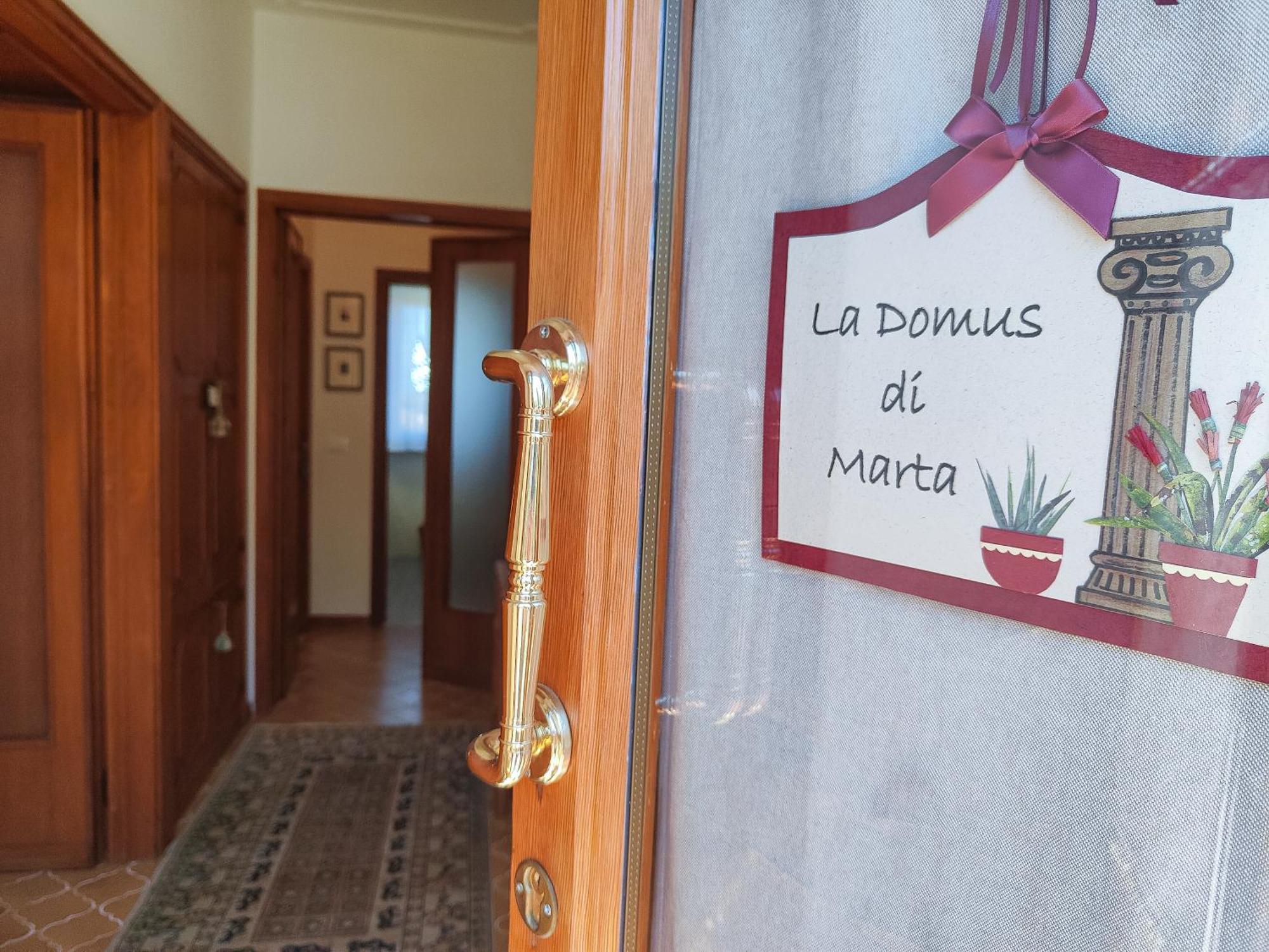 Апартаменты La Domus Di Marta Вольтерра Экстерьер фото